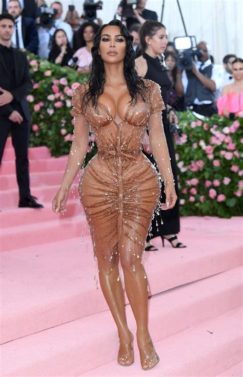 Kim Kardashian Had Corset Breathing Lessons For The 2019 Met Gala