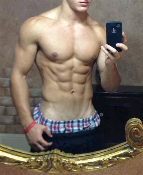 Perfect 6pack In His Mirror Selfies Of Hot Men
