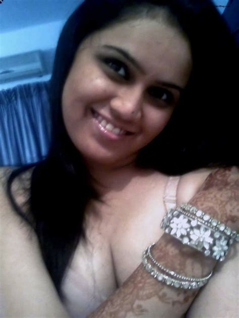desi bhabhi ki weding night ki panty bra photo pressing boobs