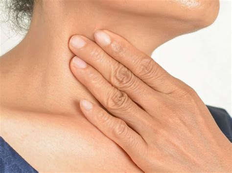 lump  throat globus sensation   treatment