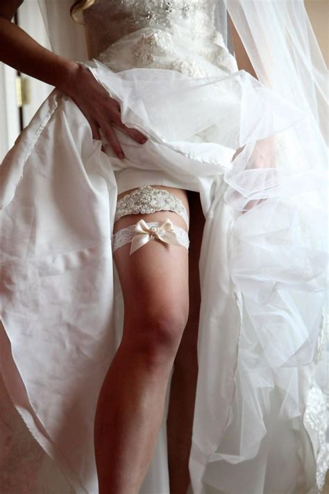 wedding garters on legs 19 pics
