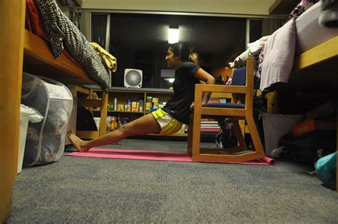 Fight The Freshman 15 With This Dorm Room Workout Dorm Room Workout