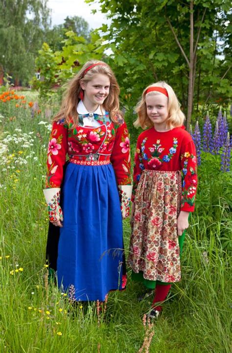 folk costumes of dala floda dalarna sweden dräkter