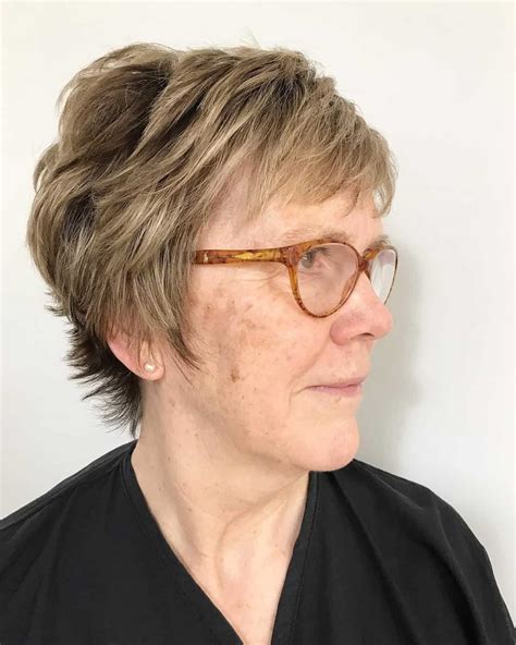 26 Ultra Flattering Hairstyles For Women Over 70 With Glasses