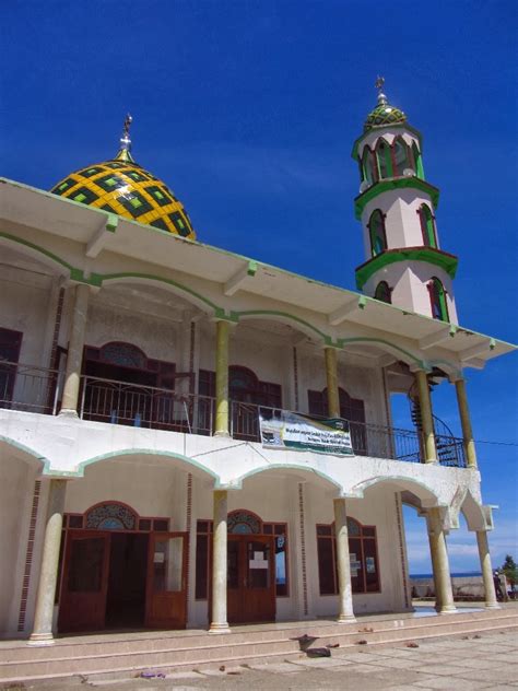 let s go around the world masjid di pulau timor 1