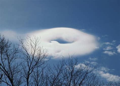 cloud doughnut weather cloud wild weather atmospheric phenomenon natural phenomena sky