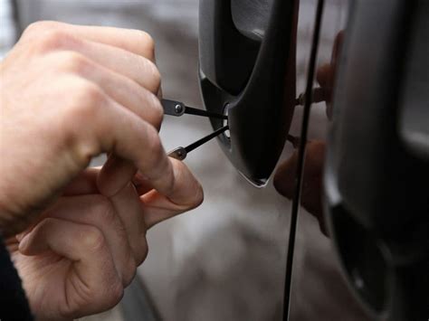 locked    car  cheap locksmith   service