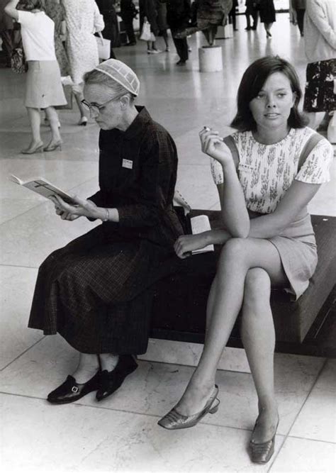 file mwc 1967 two women with contrasting dress gameo