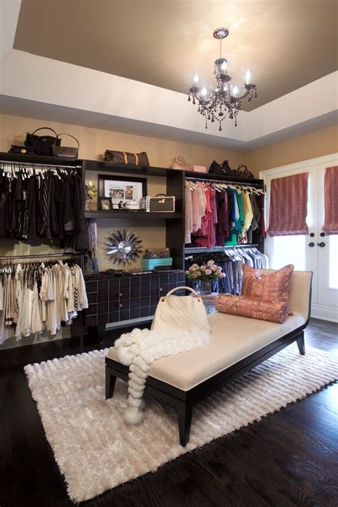 perfect  stylish walk  closets