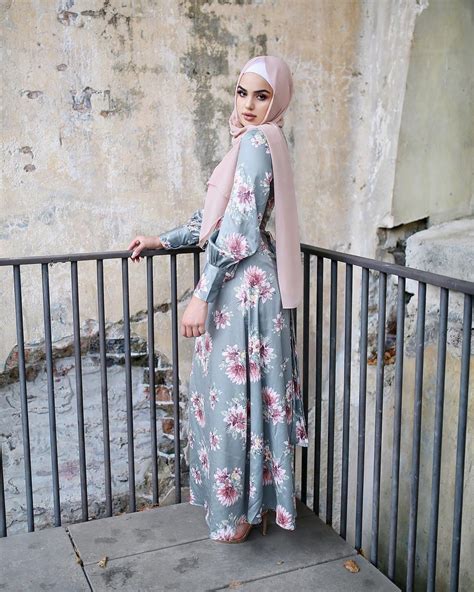model gamis modern syari  hijabtuts
