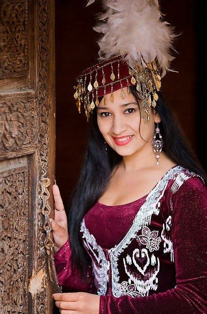 Uzbek Girl Afghani Girls Uzbek Girl Traditional Dresses