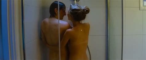 nude video celebs sofie porro nude julia akkermans nude