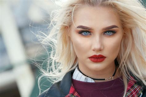 blonde blue eyes face girl lipstick model woman wallpaper 2048x1365
