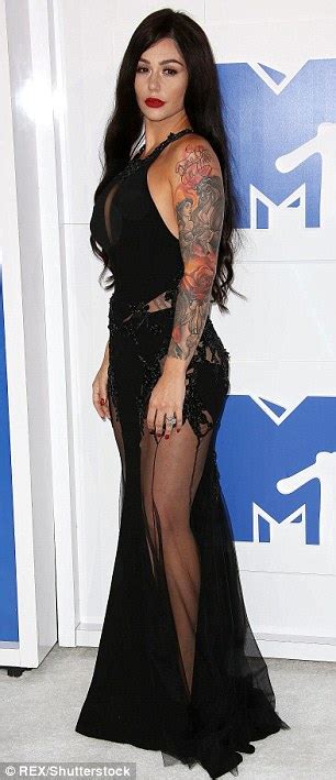 jwoww reunited with longtime bff snooki at mtv vmas daily mail online