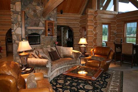 chinked log walls interer