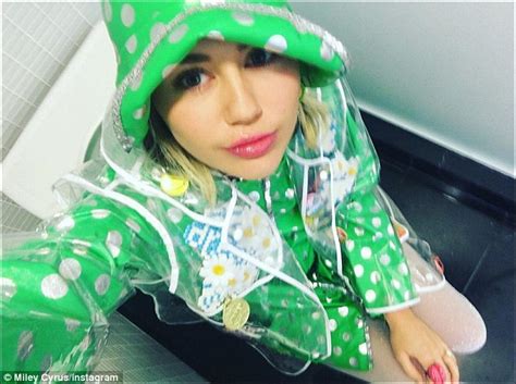 miley cyrus showcases diamond ring she was given by liam