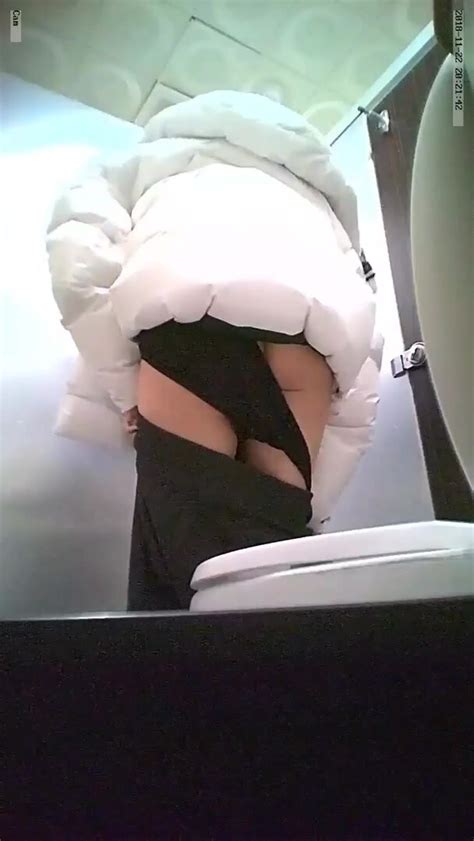 Korean Toilet Voyeur Video 19