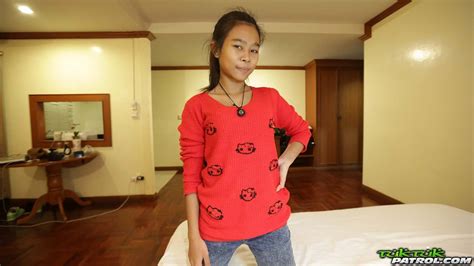 Sweet Thai Girl Tuktuk Patrol 12 Pics