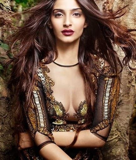 Sonam Kapoor Poses For A Super Hot Picture