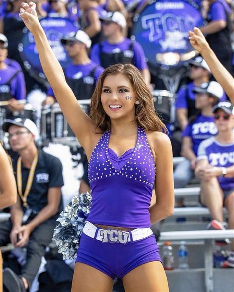 tcu r cheerleaders