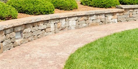 pros  cons  wood  concrete retaining walls breakaway landscaping