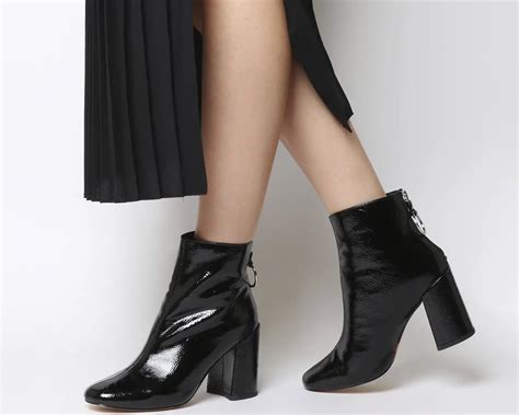 botas negras los  modelos de tendencia ideas de outfits  combinar