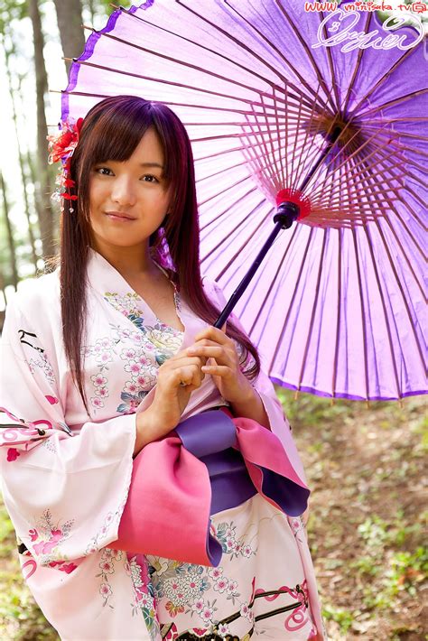 mayumi yamanaka japanese cute idol sexy purple kimono robe in the