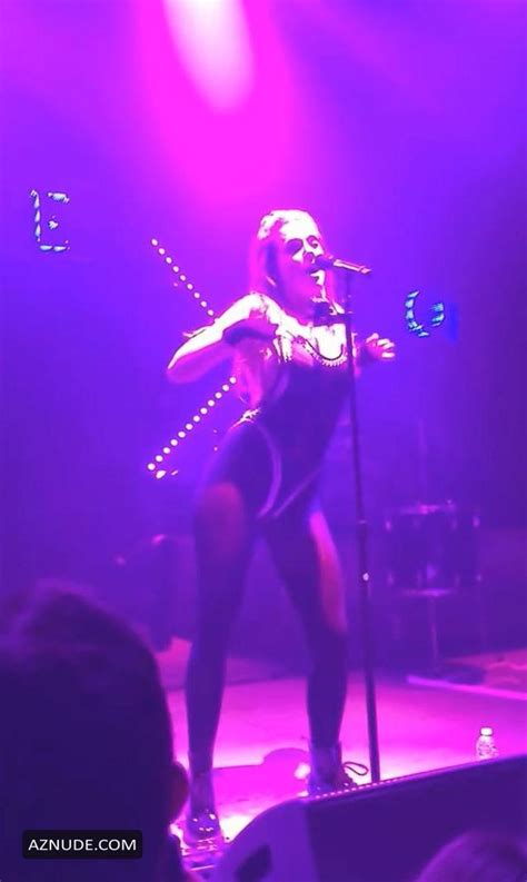 tove lo tits showed her tits on a stage at the concert the queen of