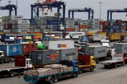 philippines trade deficit narrows   month   dec