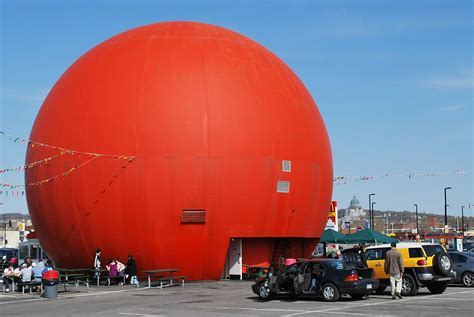 montreal giant orange