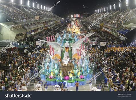 Rio De Janeiro February 15 2015 A Float Crosses The Rio