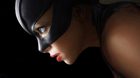 Image Halle Berry Catwoman  Dc Movies Wiki Fandom