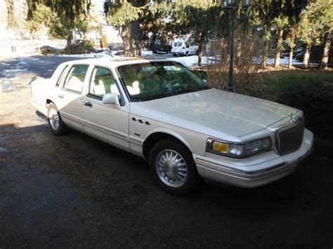95 Lincoln Town Car Cartier B O For Sale In Succasunna