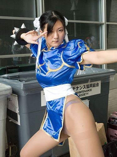 Sexy Chun Li Cosplay Lightning Kicks You Right In The Junk
