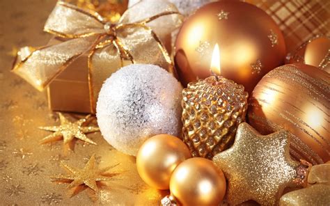 gold christmas ornaments pictures