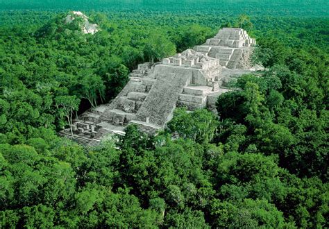 desenterrando  los mayas en guatemala