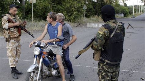 ukraine crisis putin orders retaliatory sanctions bbc news