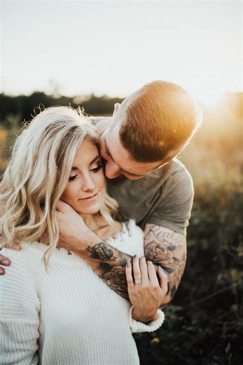 Morgan And Darby Engaged — Meredith Graves Photography Couple