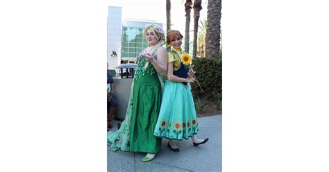 Elsa And Anna — Frozen Best Disney Cosplays At Wondercon