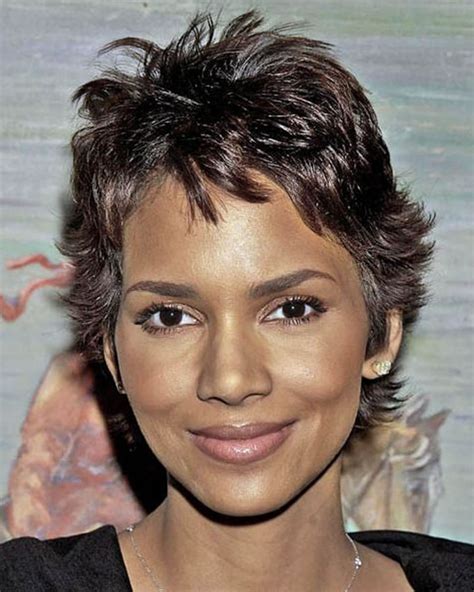 Latest Halle Berrys Short Hairstyles Pixie Short Haircuts And Hair