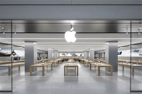 apple opens  largest india store retail leisure international