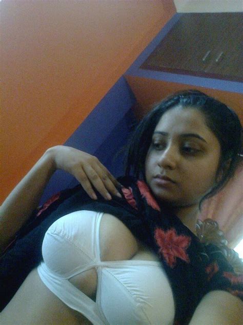 indian super hot married girl affair with 4 different guys 9 videos merged 292 hd photos