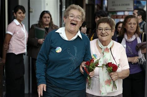 Blabbeando Argentina Lesbian Couple S Marriage Ruled Valid Once Again