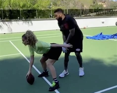 Odell Beckham Under Center With His Girlfriend Lolo Wood While Doing