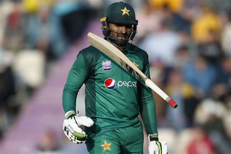 pakistan cricketer asif alis daughter dies  cancer treatment mykhel