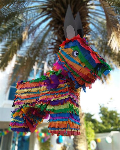 tradition  pinatas  history   fun spanish