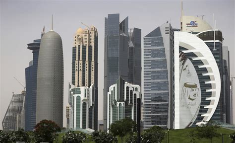 qatar offers  month extensions   private sector incentives