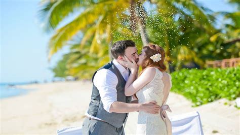weddings abroad plan an overseas wedding 2016 2017 tropical sky