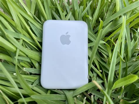 apple magsafe battery pack review  premium battery pack   iphone  imore