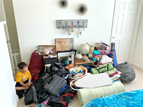 7 extreme decluttering tips from an ex hoarder turned minimalist